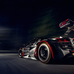 Audi R8 Racing Panoramic wallpaper