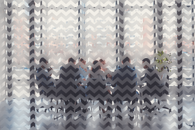 Zigzag Pattern Privacy Window film